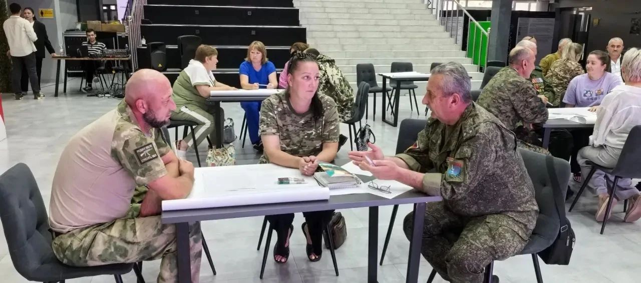 19 июля в рамках второго дня республиканского проекта «Лига лекторов СВО» участие приняли представители прохладненского отделения